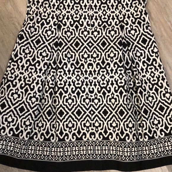 Danny & Nicole Black and White Abstract Print Dress - Picture 6 of 9